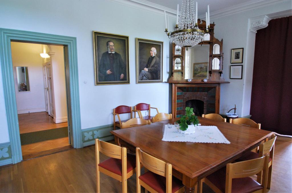 Hotel Hellidens Slott Tidaholm Exterior foto